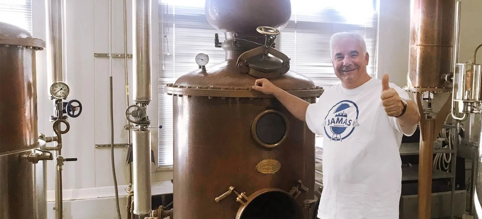 Ouzo Brennerei in Griechenland &ndash; Einblick vor Ort bei der Destillation