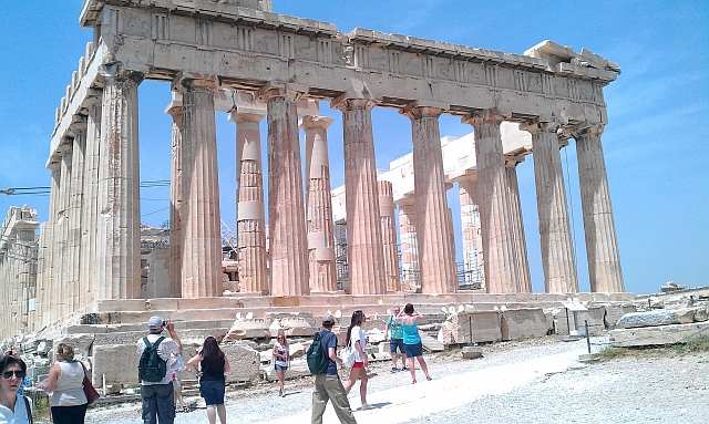 Fußweg zur Akropolis / Blog